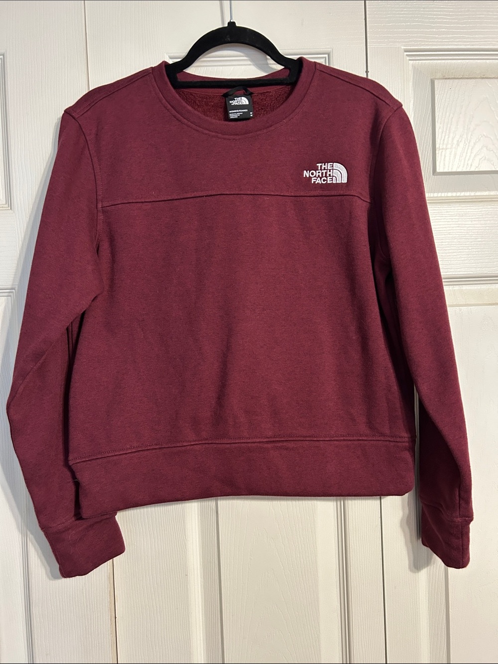 The North Face Women’s Crewneck Sweatshirt Maroon Spellout Medium Pullover
